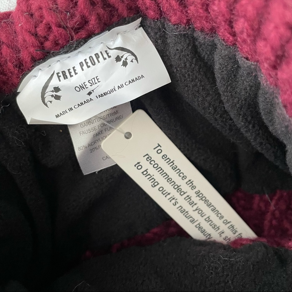 SOLD - Free People NWT Pinnacle Pom Beanie Maroon Knit - Picture 7 of 7